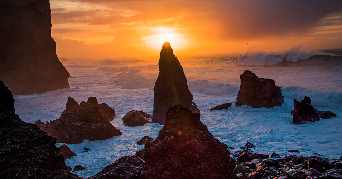 When Quiet Undersea Volcanoes Turn Disruptive | Quanta Magazine