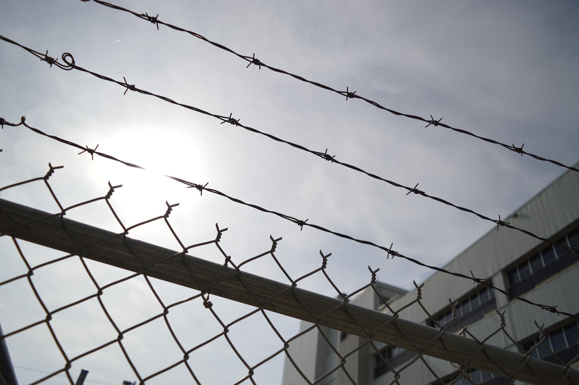 Study shows supervision and license conditions reduce reoffending among first-time prisoners
