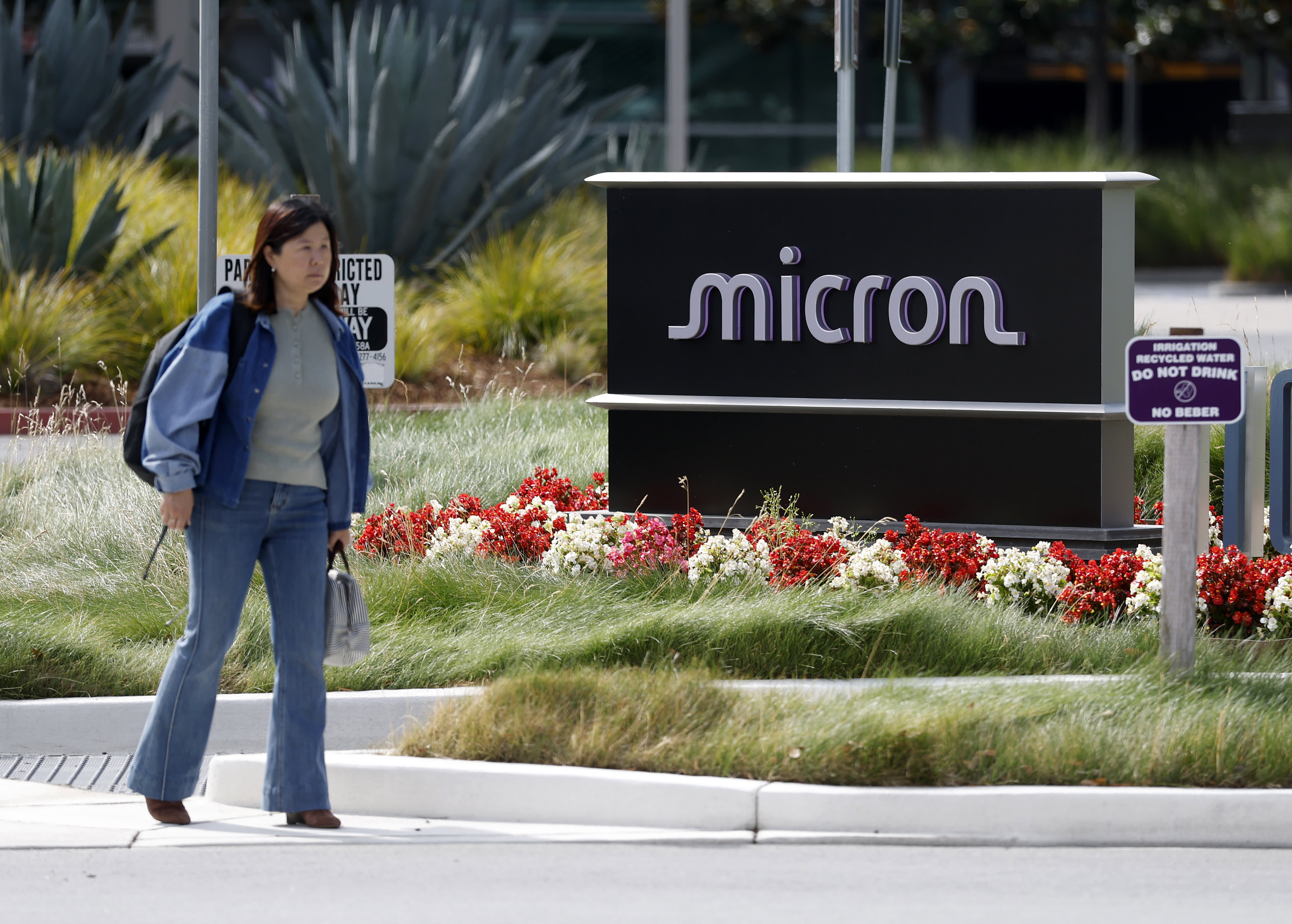 Micron hits $1 trillion market cap for the first time as stock surges 19%